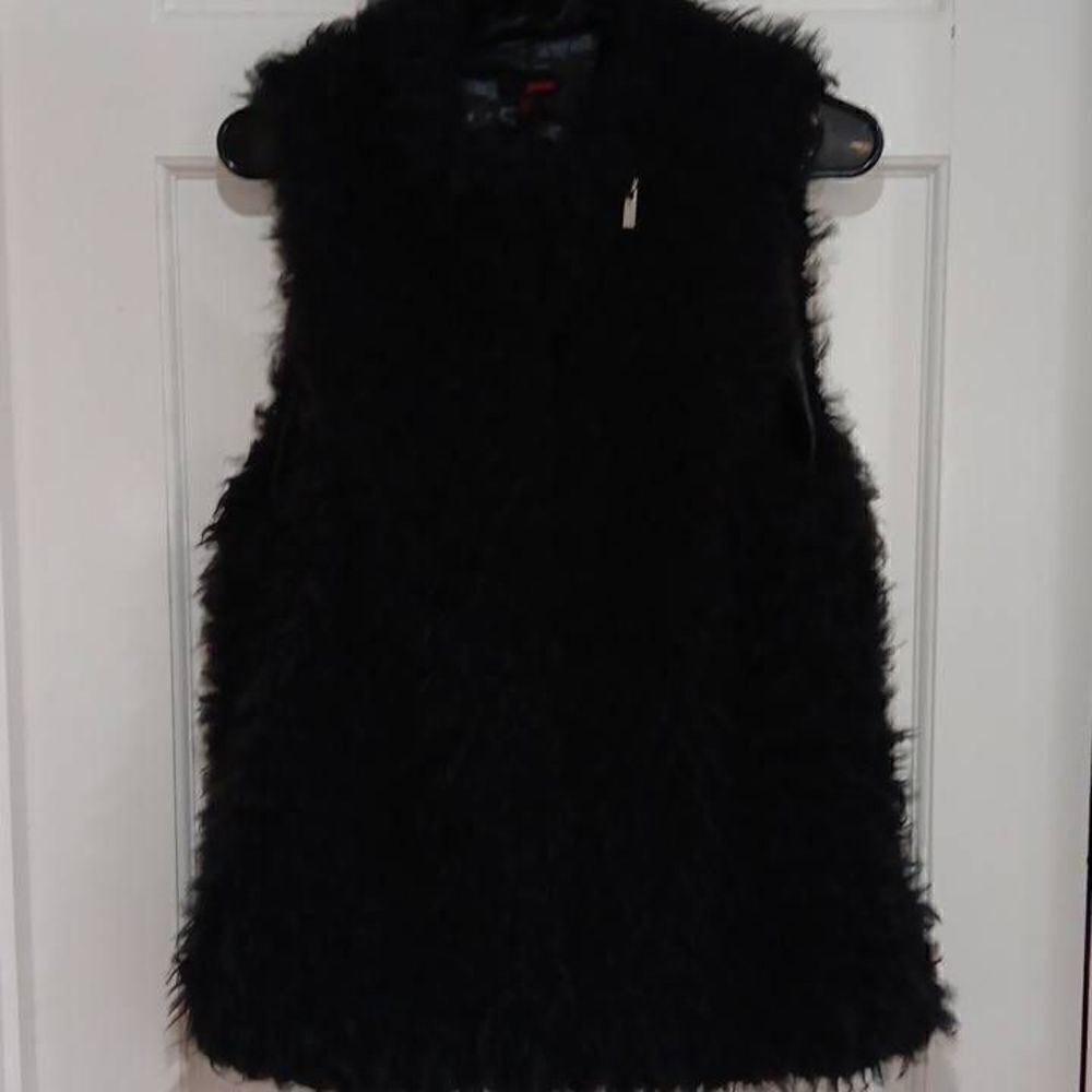Bongo, Faux fur, zippered vest. Juniors. NWT